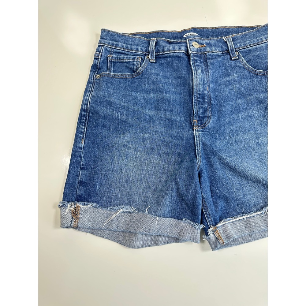 Old Navy Womens High Waisted Denim Shorts Medium Wash Raw Hem Cuffed Size 12 - Picture 10 of 13